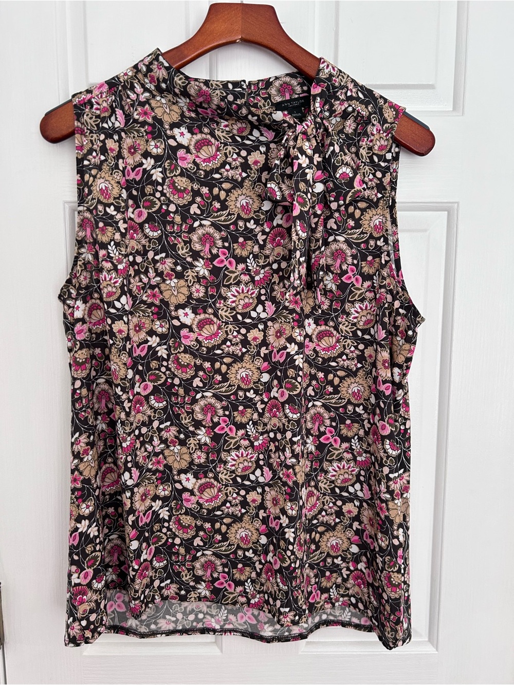 Ann Taylor Factory Black Floral Tie-Neck Sleeveless Camisole